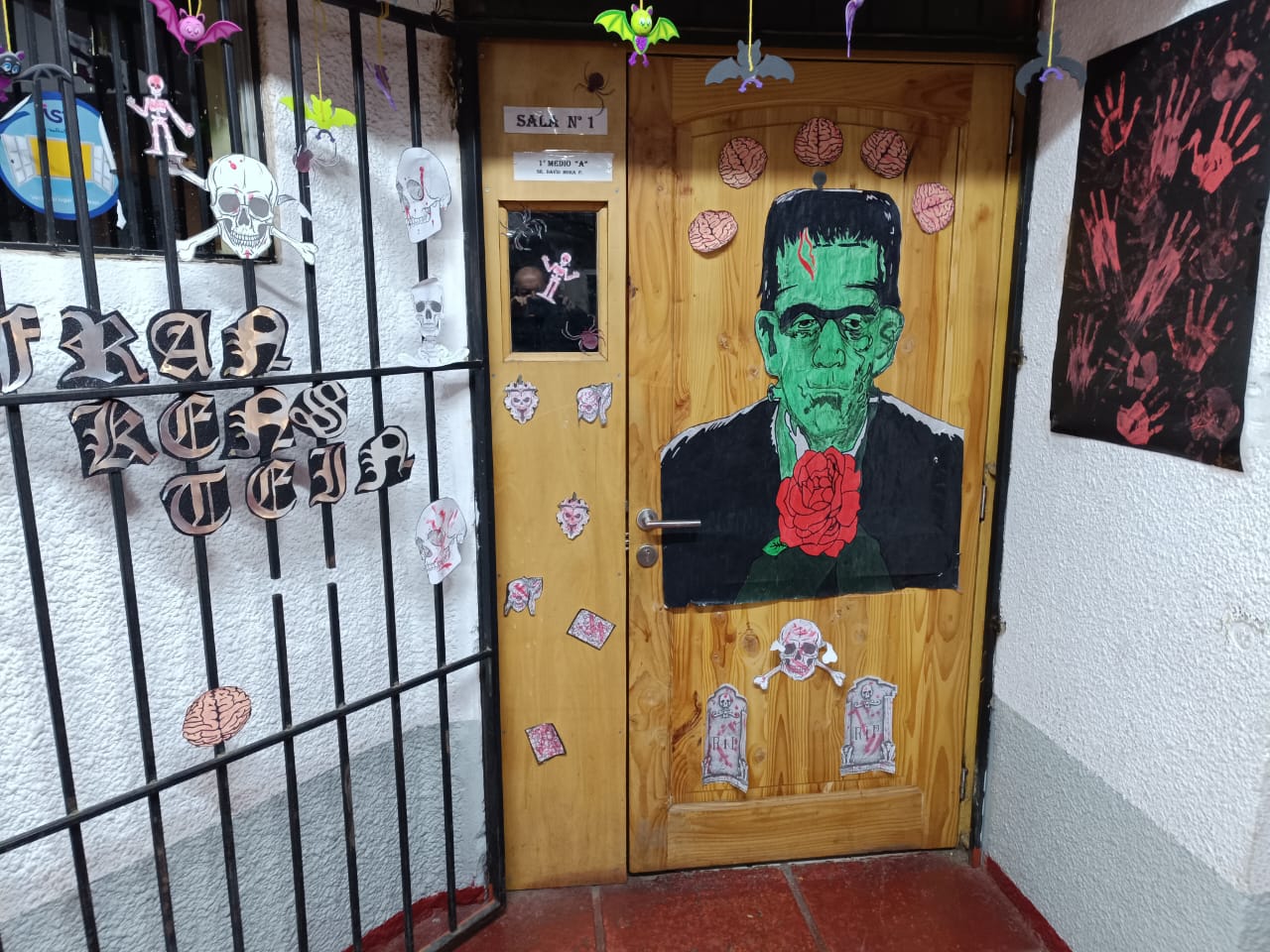 Puertas literarias en Liceo Darío Salas de Santa María